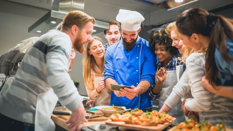 9 stratégies éprouvées pour promouvoir vos cours de cuisine