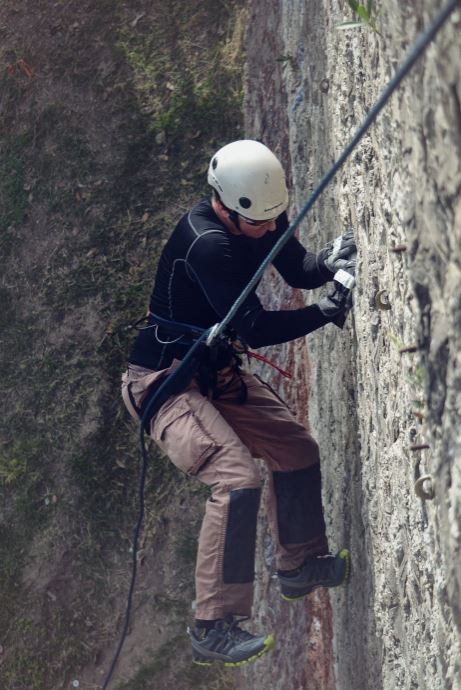 rappeling 